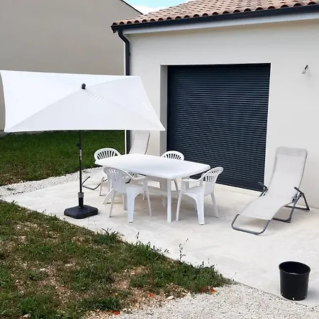 Maison Entiere Moderne Confort De 92m² Holiday home Angouleme