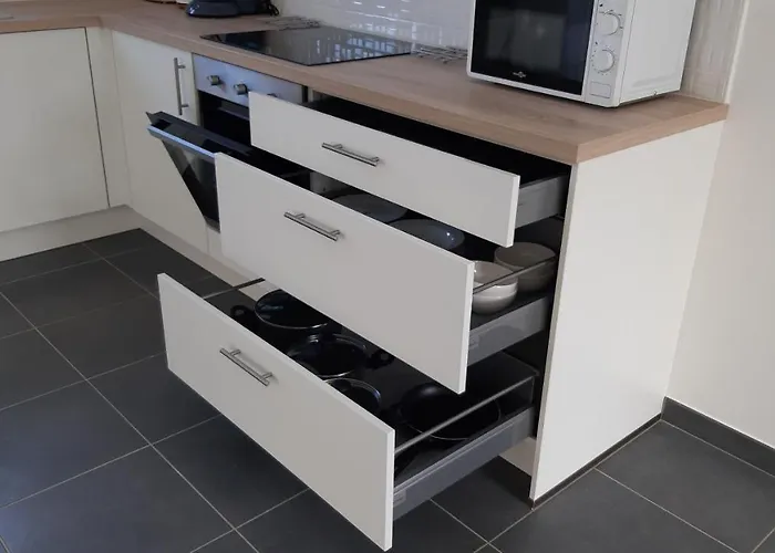 Holiday home Maison Entiere Moderne Confort De 92m² Angouleme