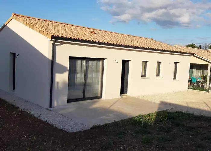 Maison Entiere Moderne Confort De 92m² *