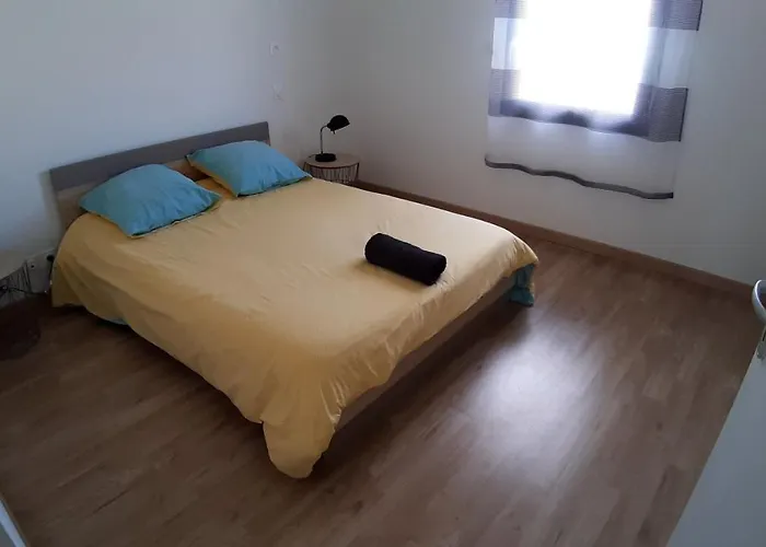 Holiday home Maison Entiere Moderne Confort De 92m²