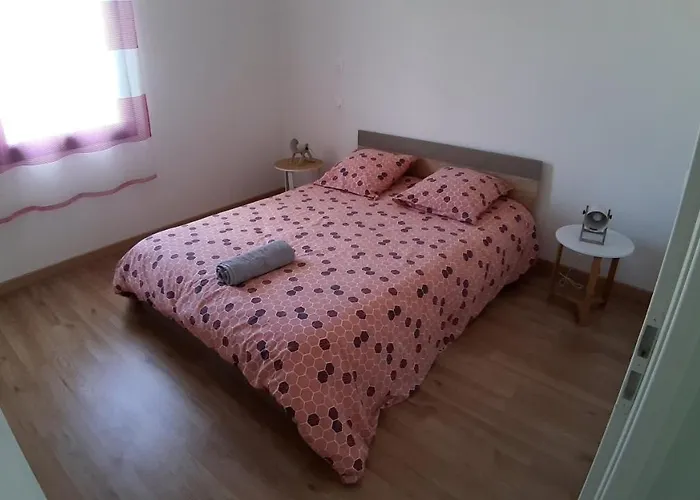 Holiday home Maison Entiere Moderne Confort De 92m²