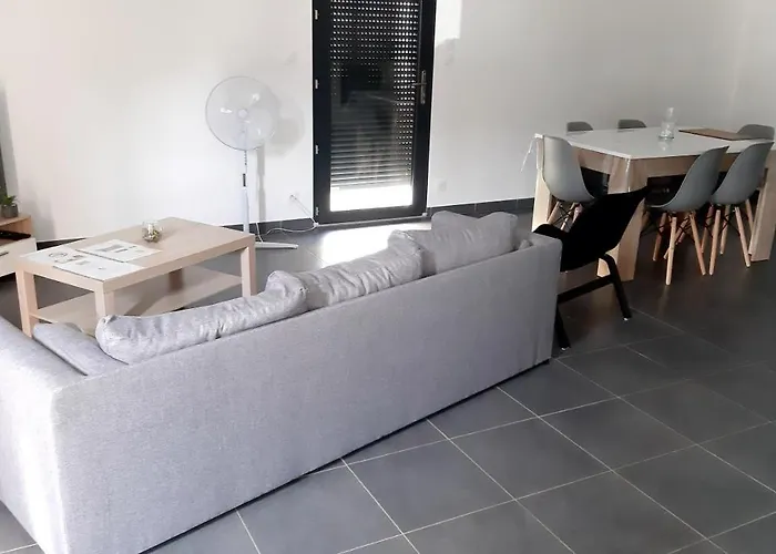 Maison Entiere Moderne Confort De 92m² Holiday home Angouleme